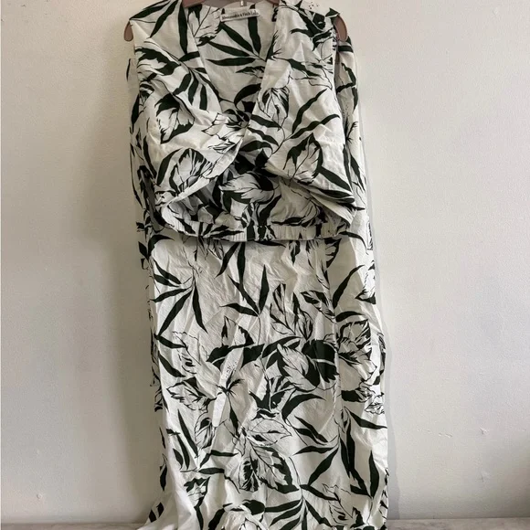Abercrombie & Fit h Tropical Print Cutout Maxi set ! Size XS - Picture 3 of 6